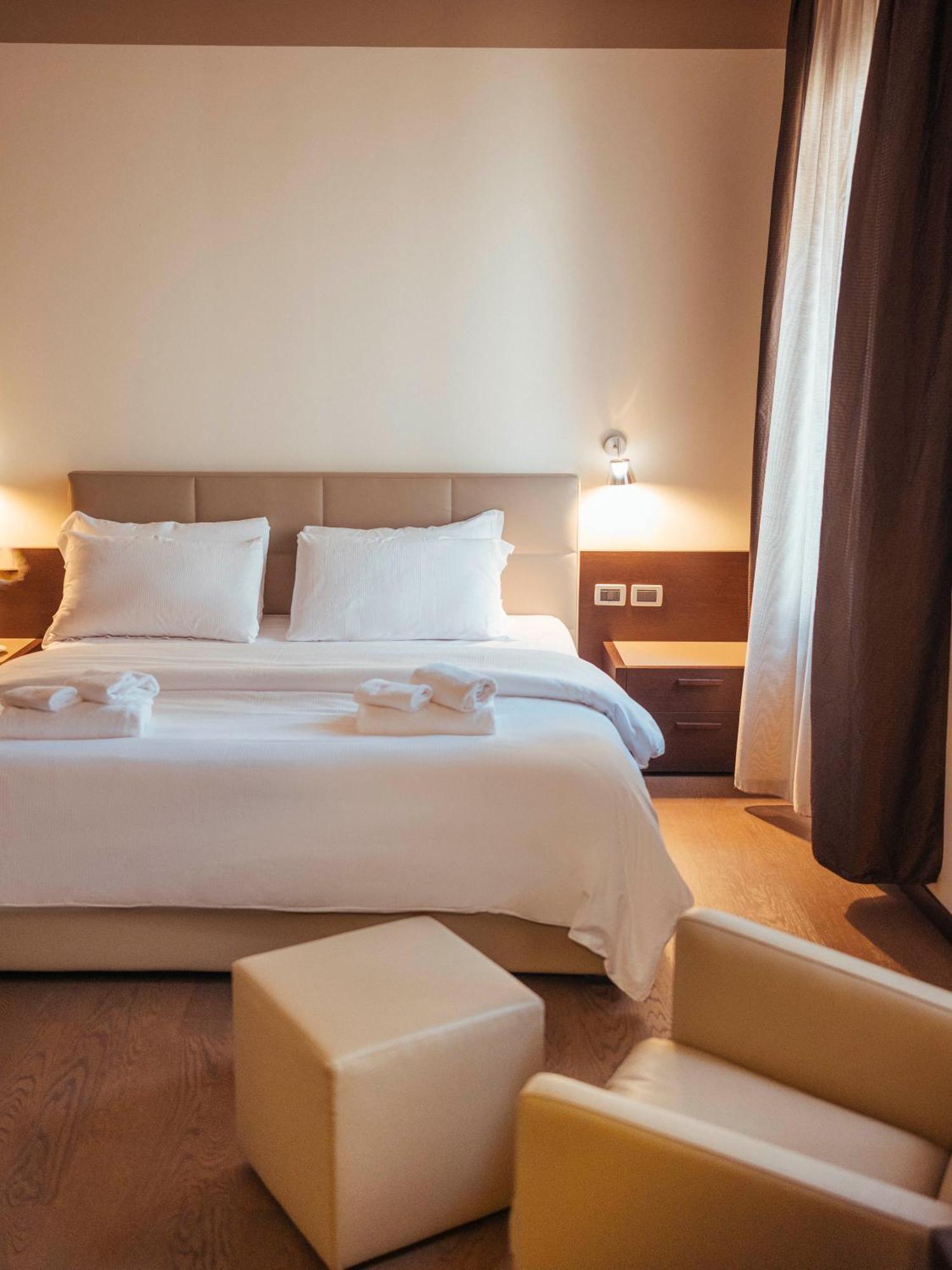 Hotel Palazzo Paradiso Медуна-ди-Ливенца Экстерьер фото