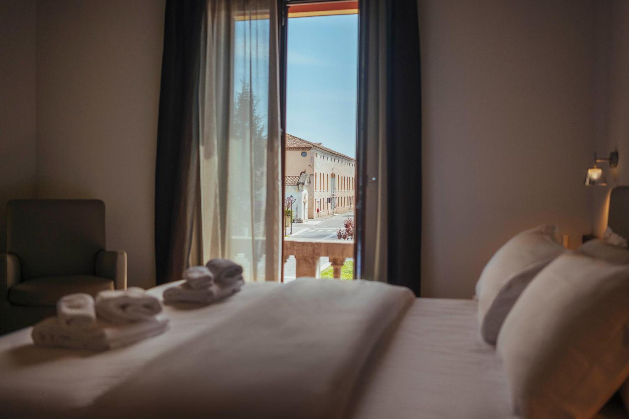 Hotel Palazzo Paradiso Медуна-ди-Ливенца Экстерьер фото