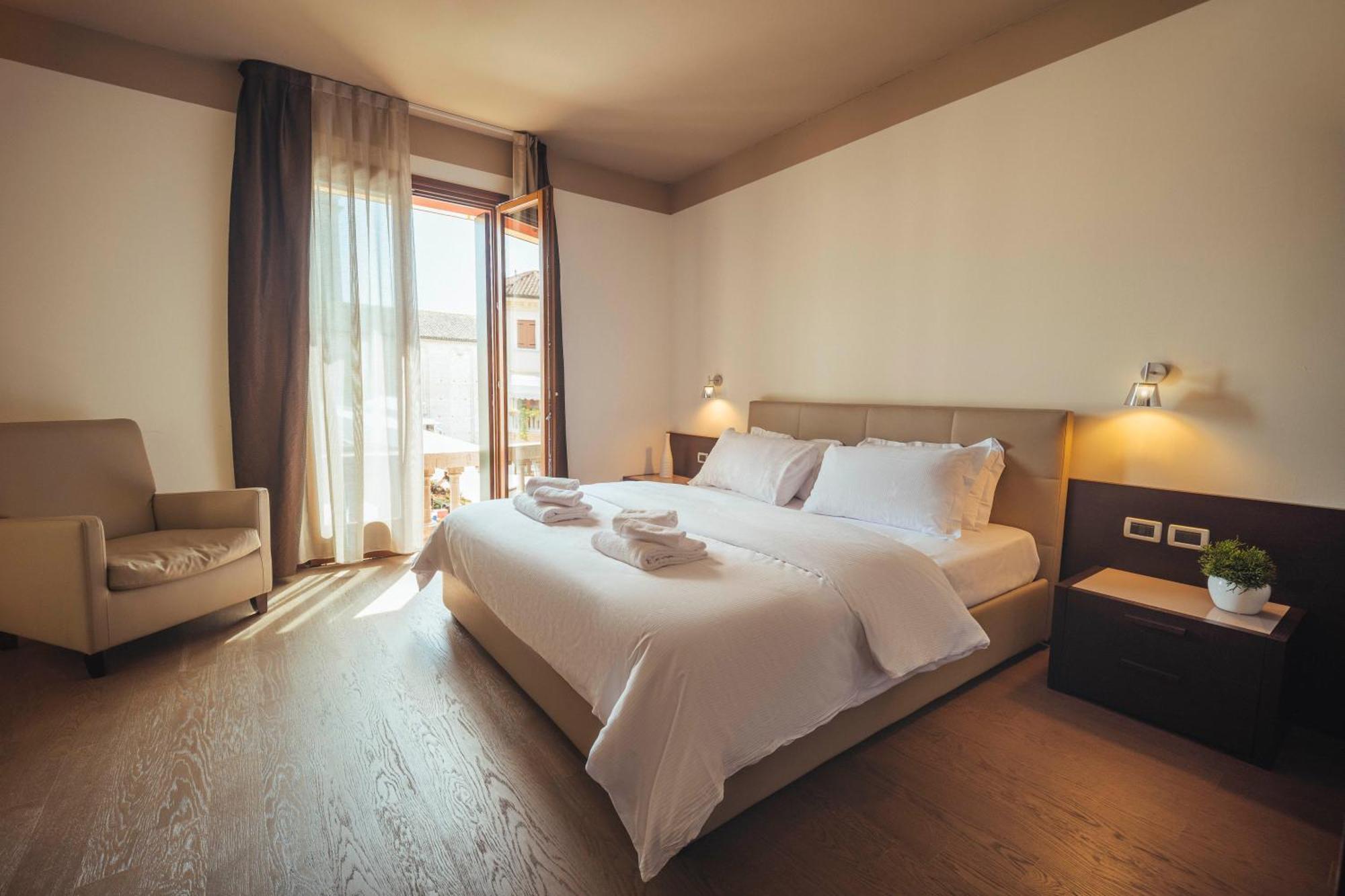 Hotel Palazzo Paradiso Медуна-ди-Ливенца Экстерьер фото