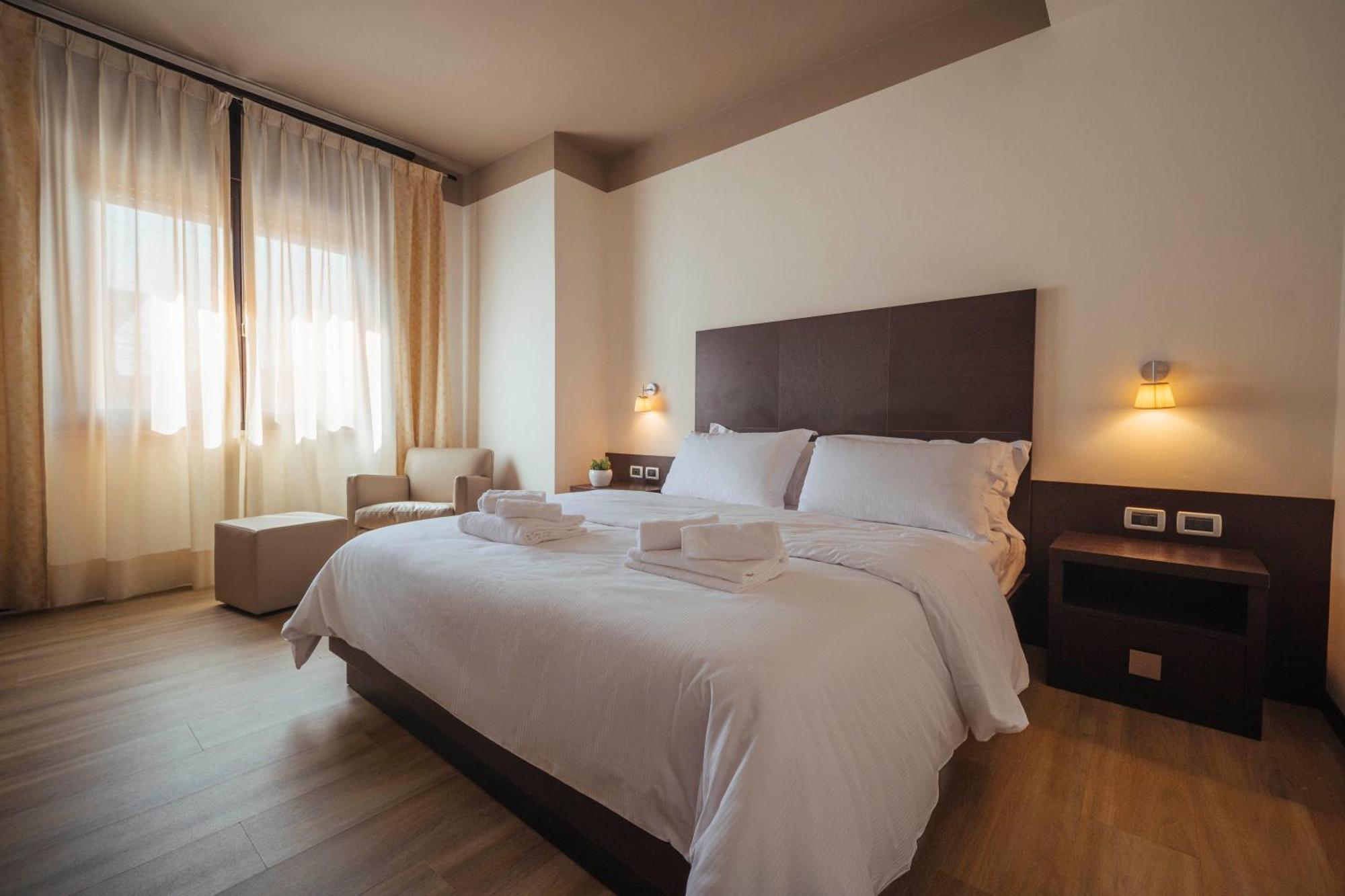 Hotel Palazzo Paradiso Медуна-ди-Ливенца Экстерьер фото